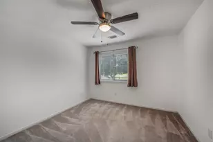 910 Millpond Dr, Sugar Land, TX 77498 - Photo 36