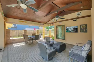 910 Millpond Dr, Sugar Land, TX 77498 - Photo 32