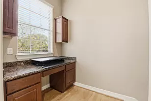 7932 Stoneyway Dr, Houston, TX 77040 - Photo 8