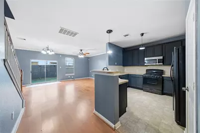 8030 Singing Sonnet Lane, Houston, TX 77072 - Photo 6