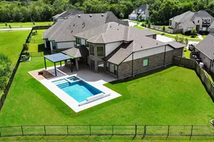 30214 Crossfield Ct, Fulshear, TX 77441 - Photo 2