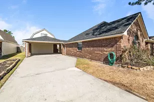 2727 Brahman Dr, Manvel, TX 77578 - Photo 10