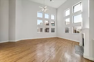 9710 Riddlewood Ln, Houston, TX 77025 - Photo 4