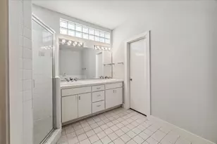 9710 Riddlewood Ln, Houston, TX 77025 - Photo 16