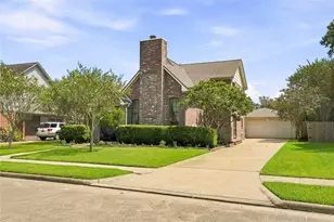 706 Fernglade Dr, Richmond, TX 77406 - Photo 2