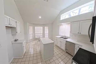 3 Rain Walk Ct, The Woodlands, TX 77380 - Photo 8