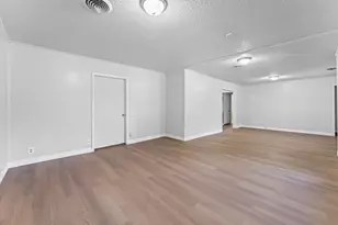 512 E Gulf St, Baytown, TX 77520 - Photo 12