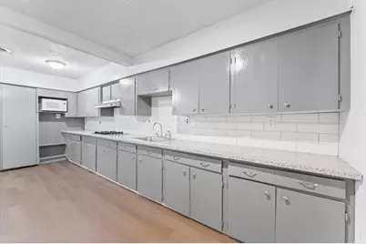 512 E Gulf Street, Baytown, TX 77520 - Photo 16