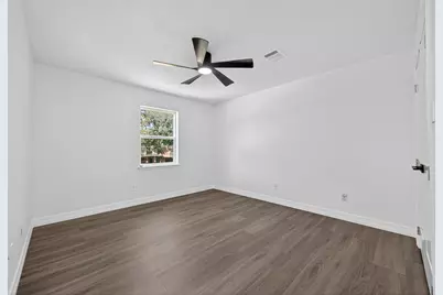 559 Hampton Road, Conroe, TX 77302 - Photo 32