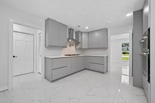 559 Hampton Rd, Conroe, TX 77302 - Photo 16