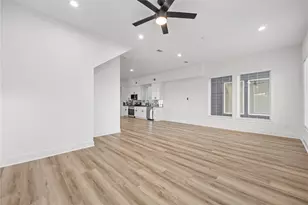 14105 Faith Frst Dr, Houston, TX 77047 - Photo 8