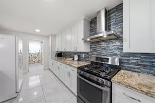 11003 Indian Trails Dr, Tomball, TX 77375 - Photo 8