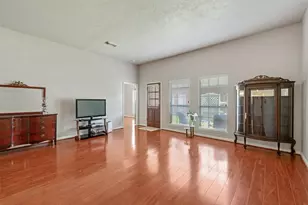3310 Country Mdws Ct, Pearland, TX 77584 - Photo 10