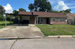 608 Harold Ln, Baytown, TX 77521 - Photo 1