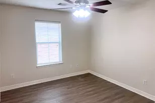 12447 Golden Thistle, Houston, TX 77058 - Photo 8