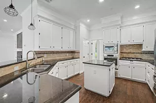 87 Rush Haven Dr, The Woodlands, TX 77381 - Photo 20