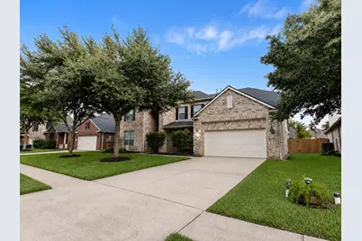 1752 Silver Bend Drive, Dickinson, TX 77539 - Photo 1