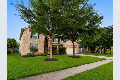 1752 Silver Bend Drive, Dickinson, TX 77539 - Photo 2