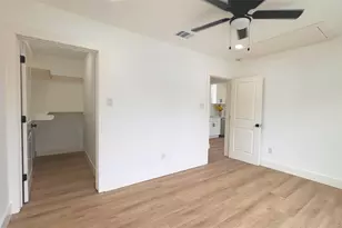 1569 Elliott 1/2 St, Houston, TX 77023 - Photo 6