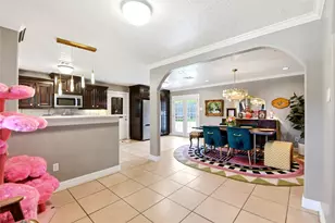 412 Inwood Dr, Baytown, TX 77521 - Photo 10