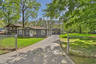 218 Waterfall Dr, Huffman, TX 77336 - Photo 2