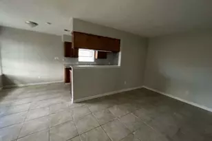 2310 Heather St, Highlands, TX 77562 - Photo 6