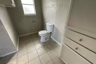 2310 Heather St, Highlands, TX 77562 - Photo 12