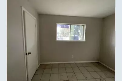 2310 Heather Street, Highlands, TX 77562 - Photo 8