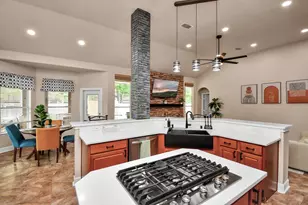 7 New Dawn Pl, Conroe, TX 77385 - Photo 32