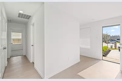 1627 Winwood Drive, Conroe, TX 77303 - Photo 10