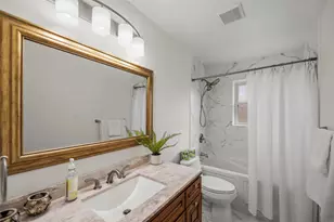 7719 Highmeadow Dr, Houston, TX 77063 - Photo 24