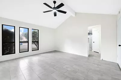 8726 Wildforest Drive, Houston, TX 77088 - Photo 20