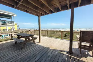 2422 Bluewater Hwy, Surfside Beach, TX 77541 - Photo 20