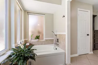 16119 Maplehurst Drive, Spring, TX 77379 - Photo 14