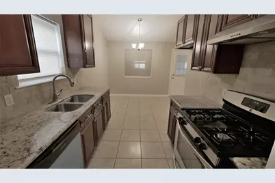 1018 Three Forks, Katy, TX 77450 - Photo 4