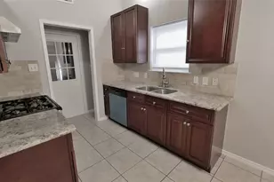 1018 Three Forks, Katy, TX 77450 - Photo 6