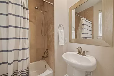 1512 Beall Street, Houston, TX 77008 - Photo 8