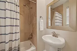 1512 Beall St, Houston, TX 77008 - Photo 8