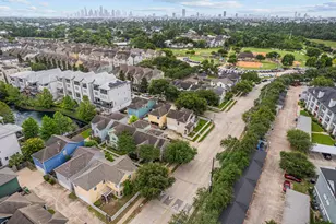 1534 Bevis St, Houston, TX 77008 - Photo 30
