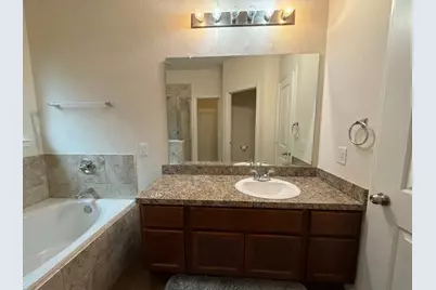 7422 Wheatley Gardens Drive, Houston, TX 77016 - Photo 8