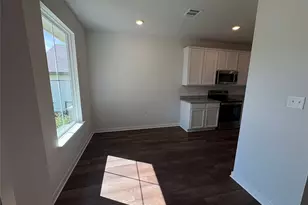 609 Rockbridge Dr, Huntsville, TX 77340 - Photo 2