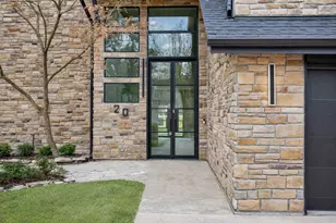 20 Buttonbush Ct, The Woodlands, TX 77380 - Photo 2