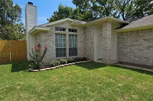 10538 Twin Circles Dr, Montgomery, TX 77356 - Photo 2