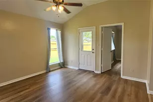 10538 Twin Circles Dr, Montgomery, TX 77356 - Photo 8