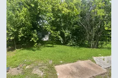 3065 Noble Street, Houston, TX 77026 - Photo 2