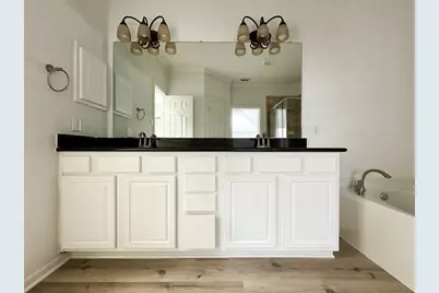 73 E Montfair Boulevard, The Woodlands, TX 77382 - Photo 24