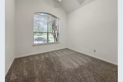 73 E Montfair Boulevard, The Woodlands, TX 77382 - Photo 6