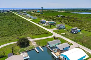 1188 Boyt Rd N, Crystal Beach, TX 77650 - Photo 4