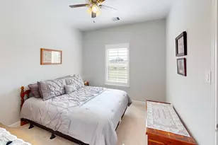 1325 Palomino Trail, Angleton, TX 77515 - Photo 20