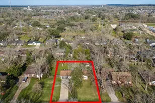 416 Southern Oaks Dr, Lake Jackson, TX 77566 - Photo 36